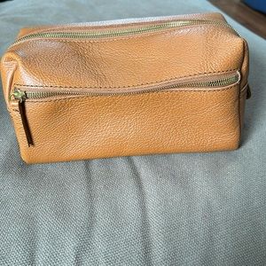 Men’s toiletries travel case